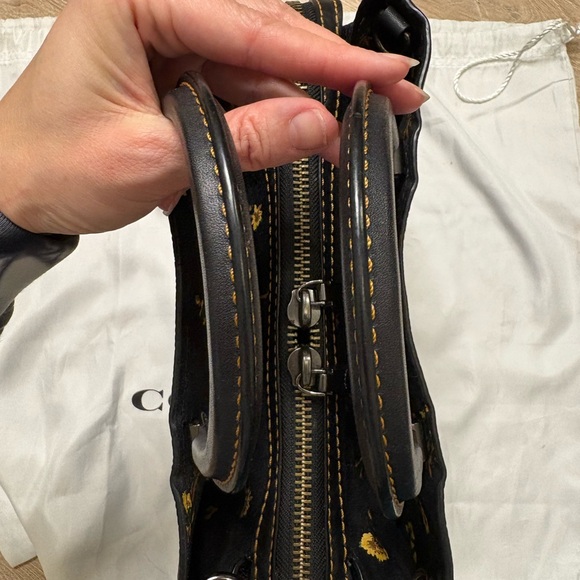 Coach 1941 Rogue 30 Pyramid Eye - Picture 3 of 13